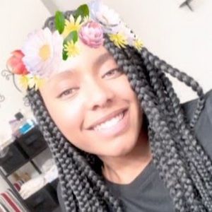 Meet your Posher, Mallory